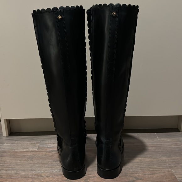 Black Kate Spade scallop detail riding boots leather size 7 - Picture 3 of 6